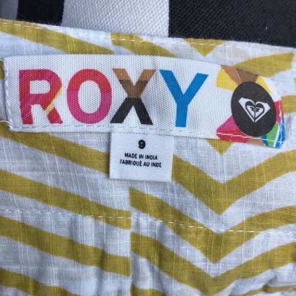 Roxy Teal Blue Yellow Chevron Pattern Skirt Size 9 - Picture 7 of 7